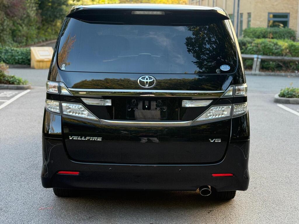 Toyota Vellfire 2013, 4 Wheel Drive V6 Premium Edition
