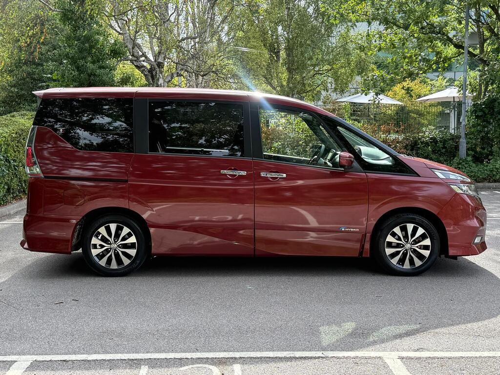 Nissan Serena Petrol Hybrid 8 Seater Top Spec 2017