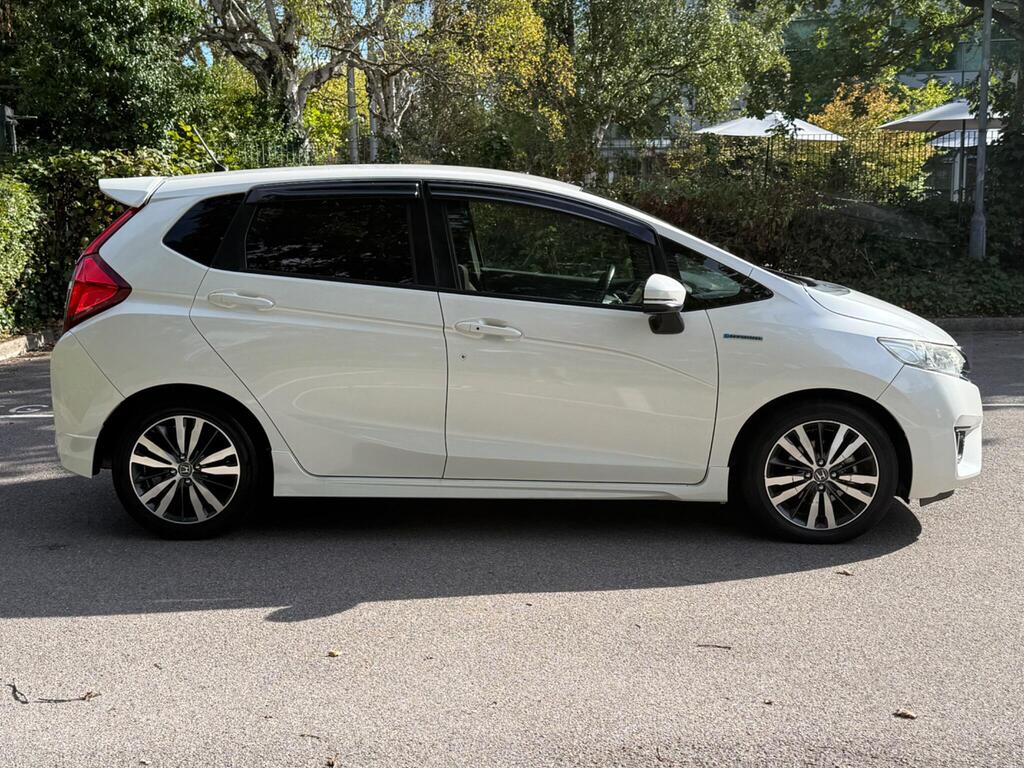 Honda Jazz 2016 | FIT Petrol Hybrid | Sport Trim
