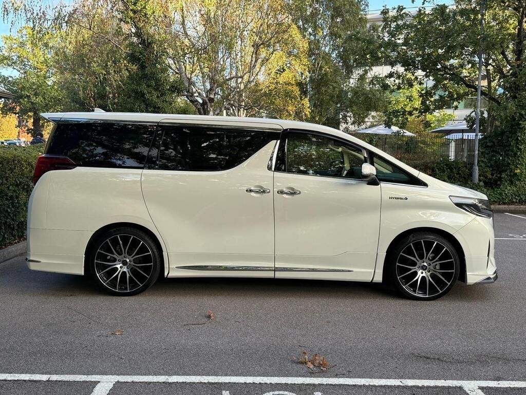 Toyota Alphard Petrol 2.5 Hybrid 4WD 8 Seater 2019