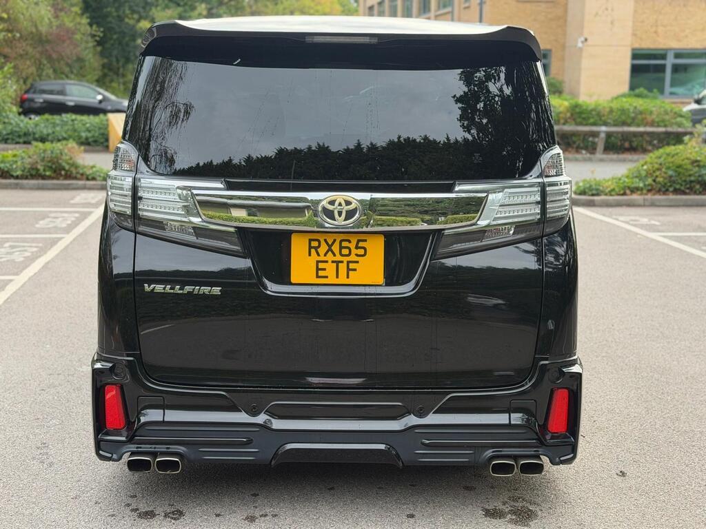 Toyota Vellfire 30 Series | 2500cc Petrol | 8 Seater 2015