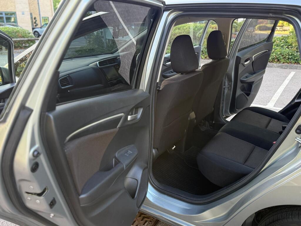 Honda Jazz 1.5L Hybrid | Automatic | 2014