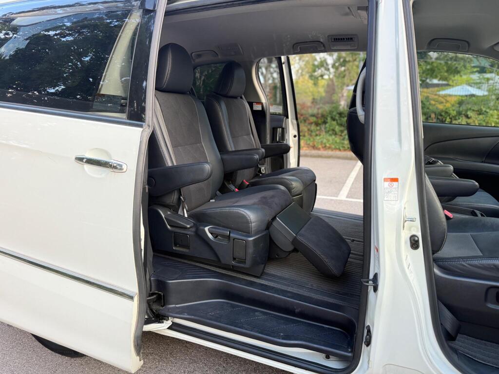 Toyota Estima Aeras G 2016- Premium Edition- 2.4L Petrol