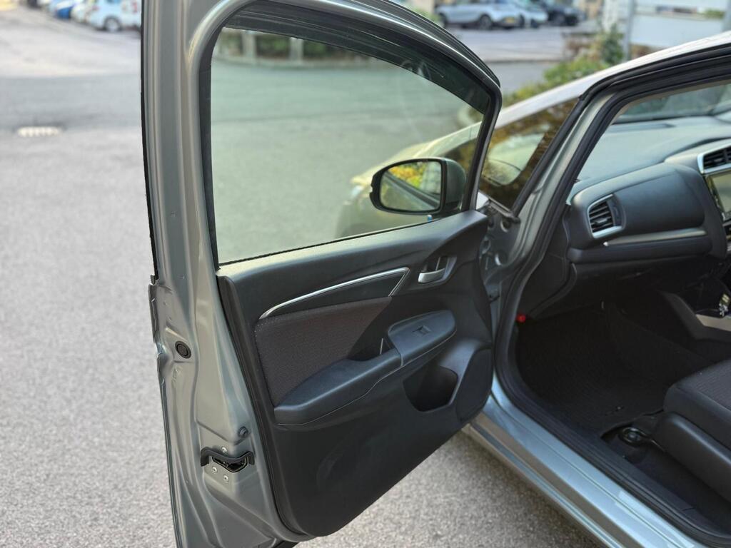 Honda Jazz 1.5L Hybrid | Automatic | 2014