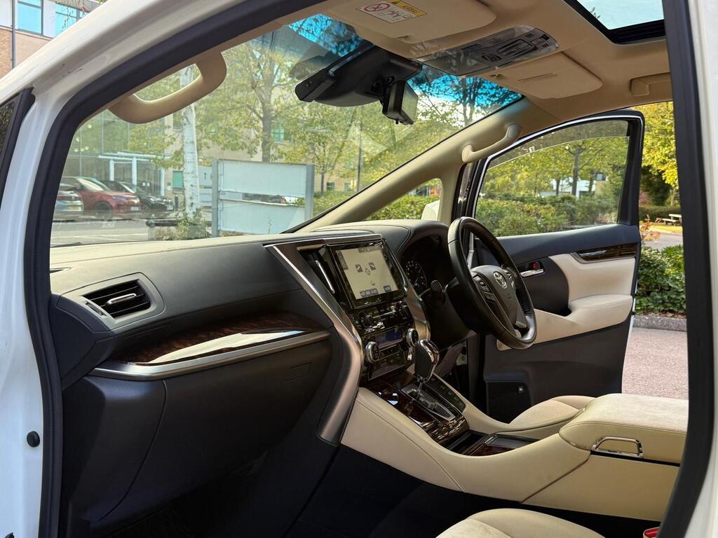 Toyota Alphard Petrol 2.5 Hybrid 4WD 8 Seater 2019