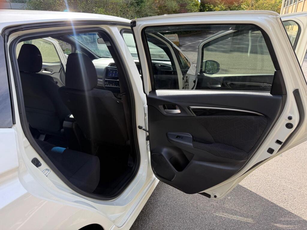 Honda Jazz 2016 | FIT Petrol Hybrid | Sport Trim