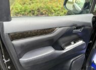 Toyota Vellfire 30 Series | 2500cc Petrol | 8 Seater 2015