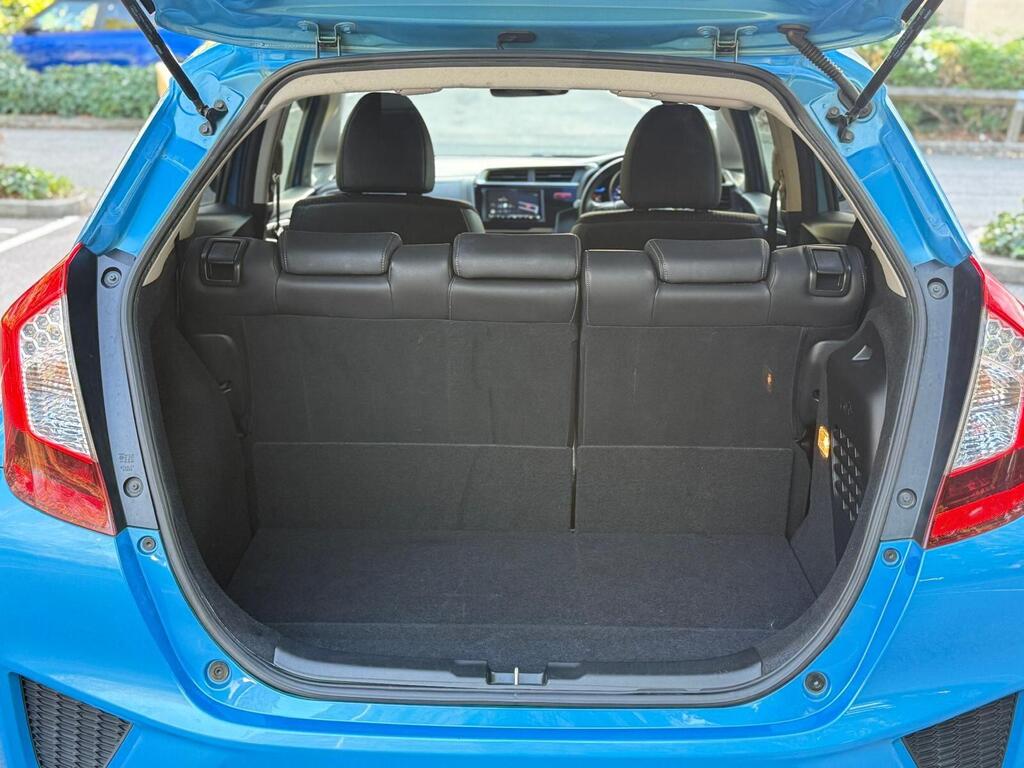 Honda Jazz L Package |1.5L Petrol Hybrid 2015
