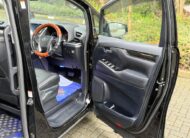 Toyota Vellfire 30 Series | 2500cc Petrol | 8 Seater 2015
