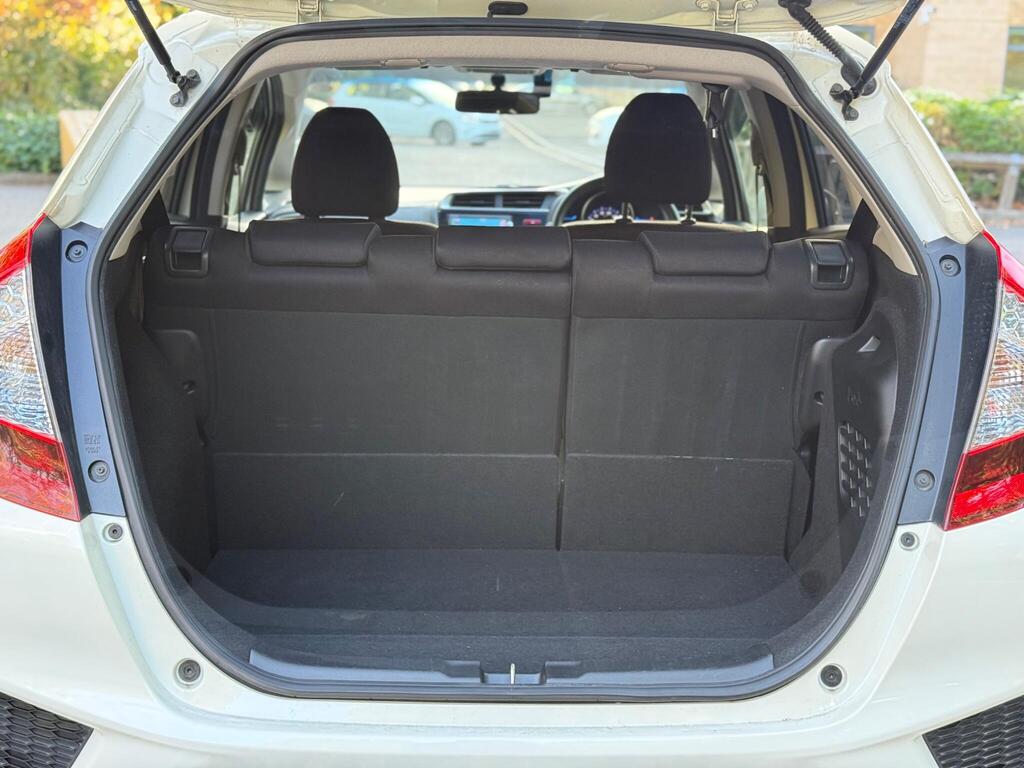 Honda Jazz 2015 FIT Automatic | Petrol Hybrid