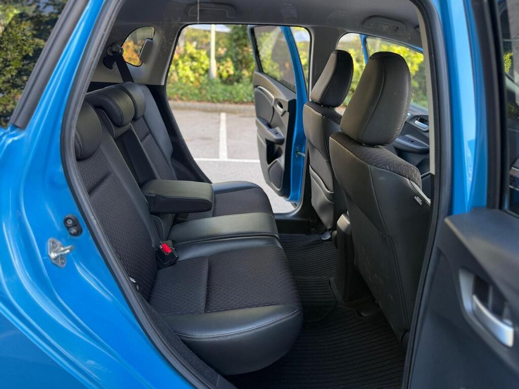 Honda Jazz L Package |1.5L Petrol Hybrid 2015