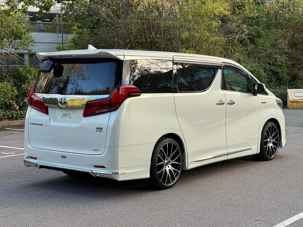 Toyota Alphard Petrol 2.5 Hybrid 4WD 8 Seater 2019