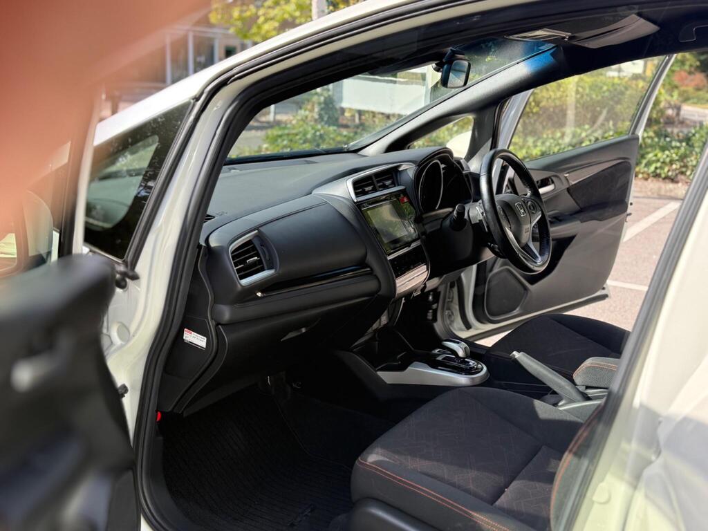Honda Jazz 2016 | FIT Petrol Hybrid | Sport Trim