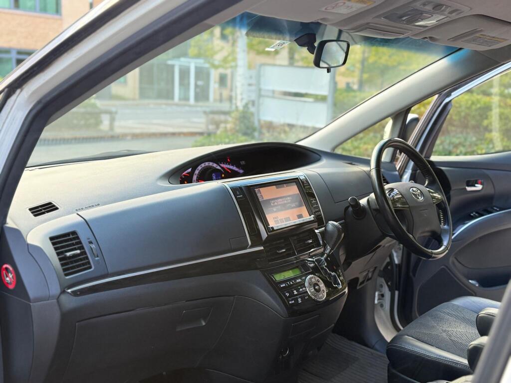 Toyota Estima Aeras G 2016- Premium Edition- 2.4L Petrol