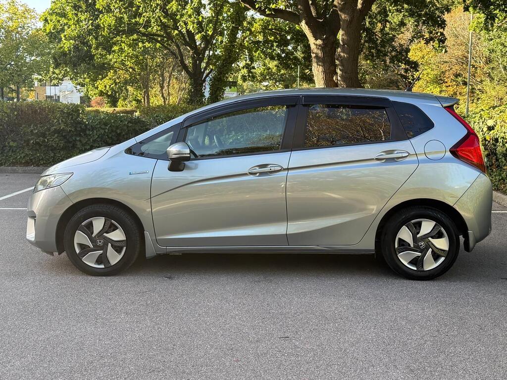Honda Jazz 1.5L Hybrid | Automatic | 2014
