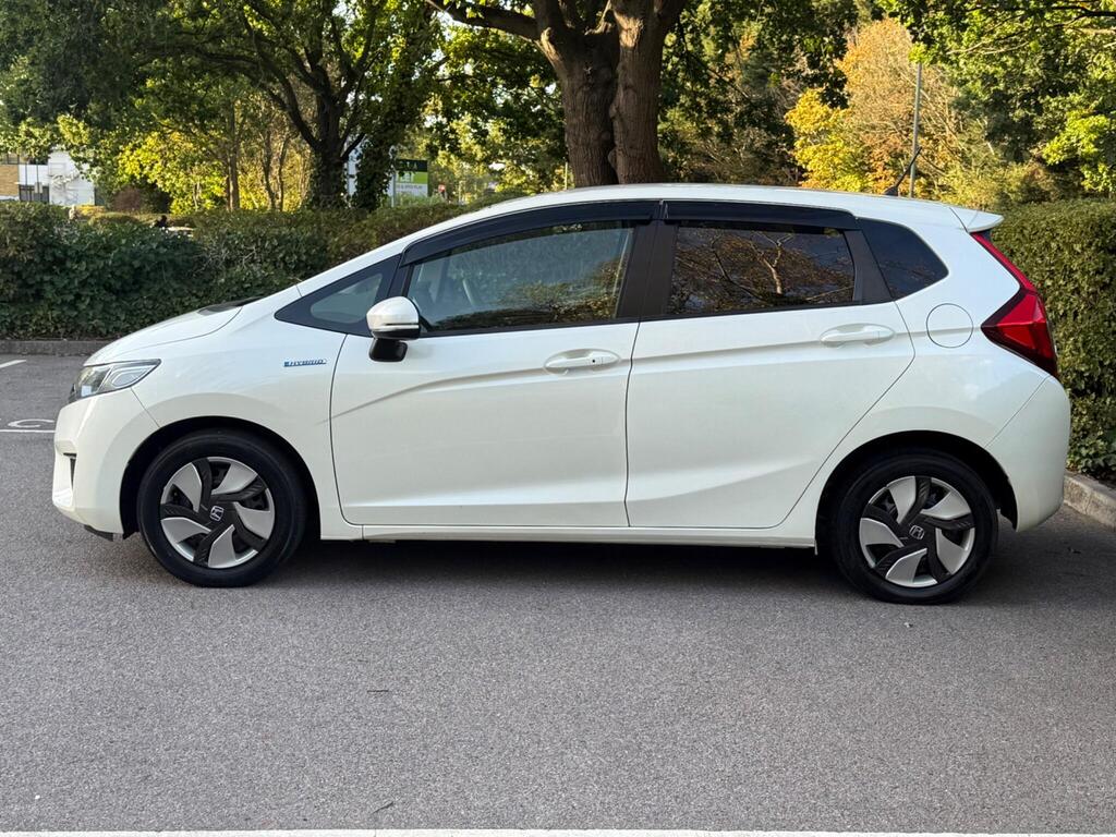 Honda Jazz 2015 FIT Automatic | Petrol Hybrid