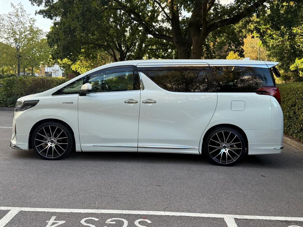 Toyota Alphard Petrol 2.5 Hybrid 4WD 8 Seater 2019