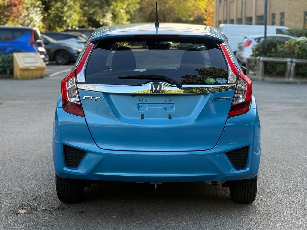 Honda Jazz L Package |1.5L Petrol Hybrid 2015