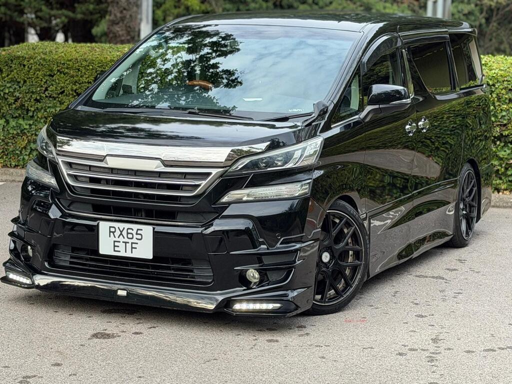 Toyota Vellfire 30 Series | 2500cc Petrol | 8 Seater 2015